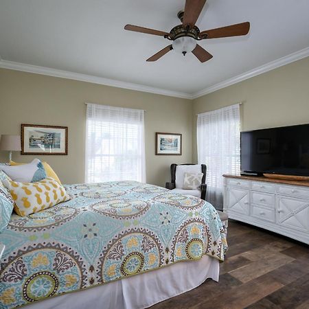 Hibiscus Hideaway Condo Walk To Historic Bridge St Bradenton Beach Exteriér fotografie
